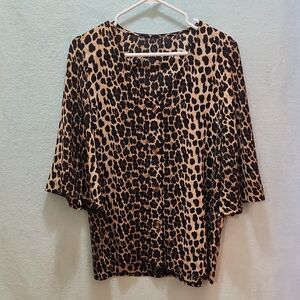 Chic Leopard Print Blouse
